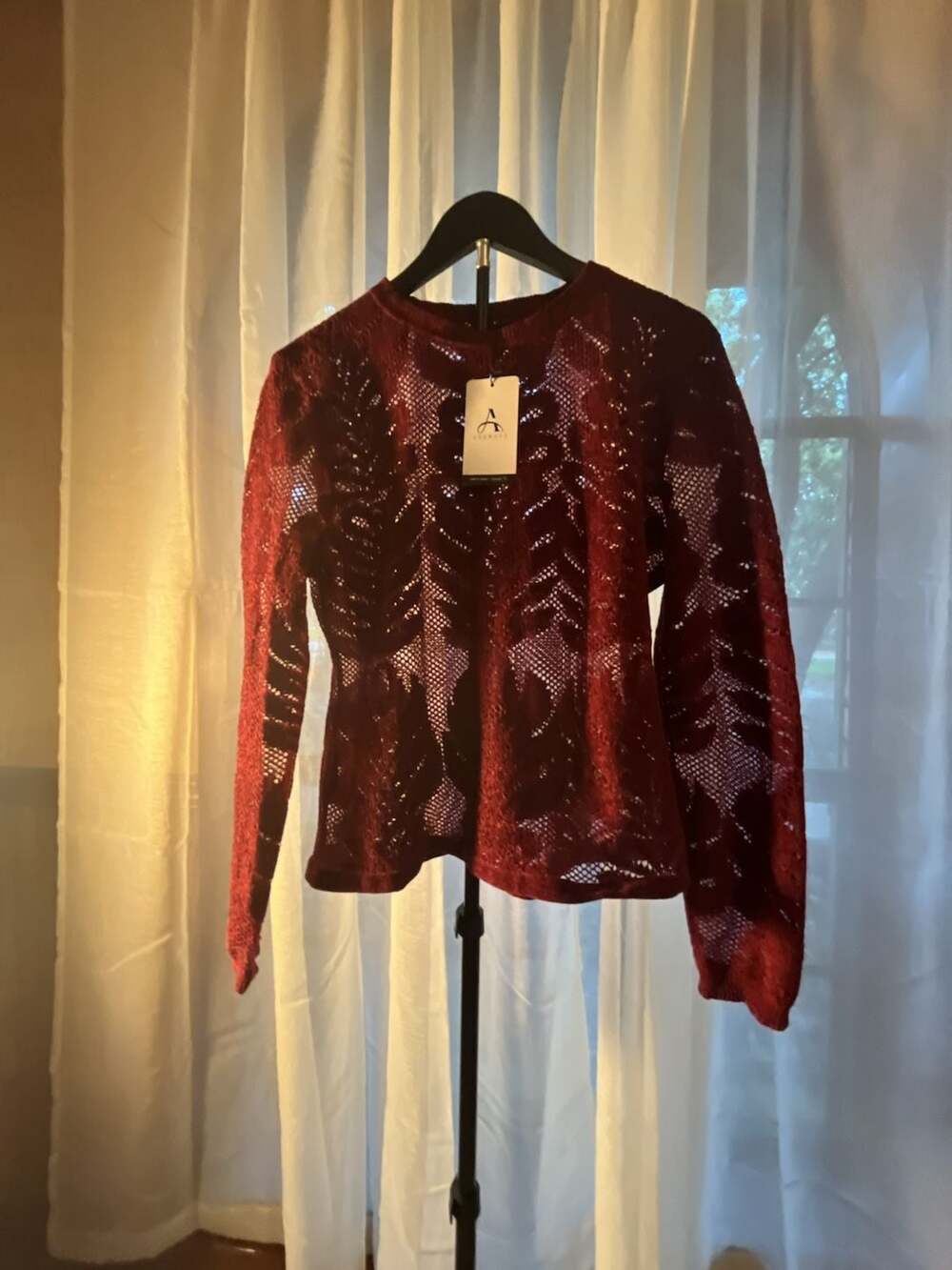 Anewsta Women's Burgundy Hollow Crochet Knit Sweater Size L